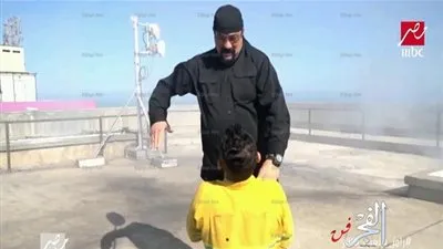 ستيفن سيجال يرش الماء على رامز..والاخير: