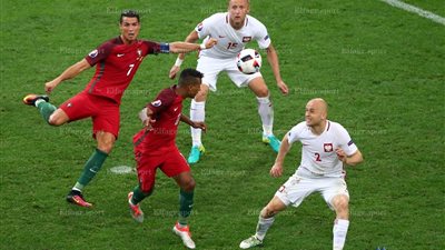 بالفيديو.. رونالدو يواصل إهدار الفرص أمام بولندا 