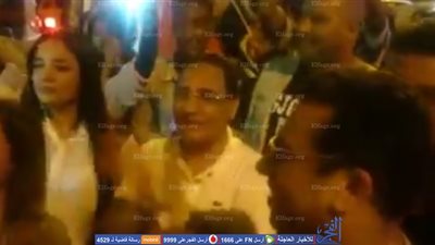 وصلة رقص لعبدالرحيم علي بميدان مصطفى محمود احتفالا بـ30 يونيو (فيديو)