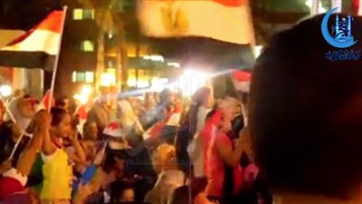 وصلة رقص للمواطنين السكندريين على أنغام 