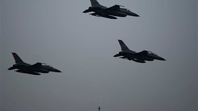 محلل عسكري: وقف إيطاليا لقطع غيار 