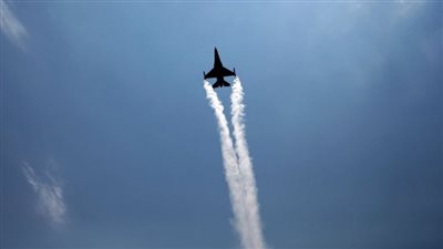 سوريا: مقاتلو المعارضة يأسرون طيارا عقب تحطم مقاتلته شمال شرقي دمشق