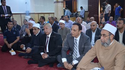 محافظ الإسماعيلية يشهد الاحتفال الديني بليلة القدر (صور)