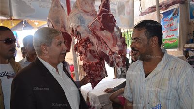 محافظ الإسماعيلية يؤكدعلى الاستمرار في محاربة الغلاء وارتفاع الأسعار (صور)