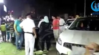 زحام وغضب بين المواطنين في شارع فيصل بسبب حملة إزالة إشغالات (فيديو)