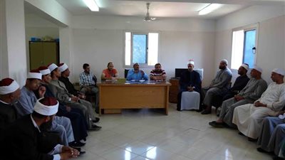 أئمة دار السلام يلتقون لبحث ترشيد استهلاك المياه بسوهاج 