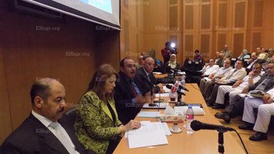 محافظ الإسكندرية مهاجماً شركة النظافة: هناك قصور في الأداء (فيديو)