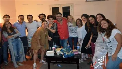 تامر حبيب يحتفل بعيد ميلاده بحضور أبطال مسلسل 