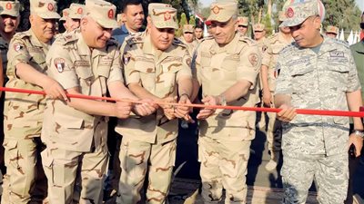 وزير الدفاع يفتتح عدداً من وحدات إدارة الوقود التابعة للقوات المسلحة