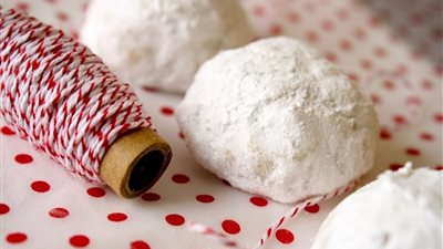 كحك العيد: طريقة عمل كحك بالزبادى والمكسرات  