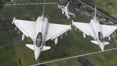 بوتين يبحث تأمين سلامة الطيران فوق بحر البلطيق