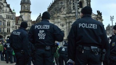 الشرطة الألمانية تخلي طائرة متجهة لتركيا بعد اتصال هاتفي من مجهول