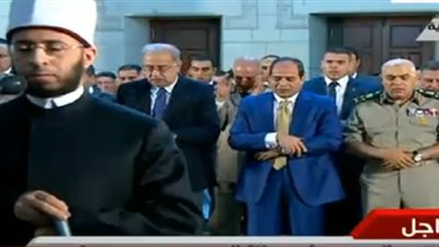 السيسي يؤدي صلاة العيد بـ