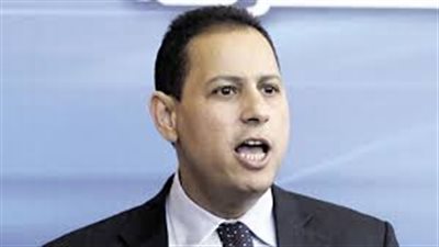 خبراء أسواق المال يطالبون بإقالة رئيس البورصة المصرية