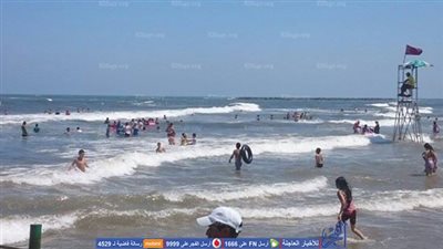 رأس البر تستقبل آلاف المواطنين وسط إجراءات احترازية على الشواطئ (صور)