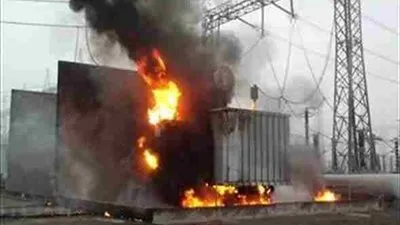 أهالي كفر الطويلة يستغيثون بالمسؤولين لضعف التيار الكهربي واحتراق أجهزتهم بالدقهلية