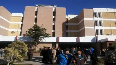 غضب بين أهالي المرضى لغياب نائب مدير طوارئ مستشفى جامعة قناة السويس