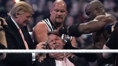 مرشح لرئاسة أمريكا يقص شعر 