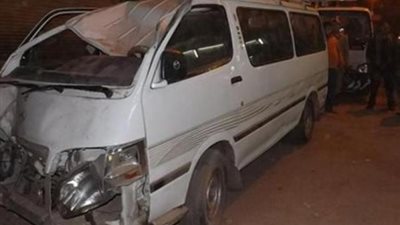  إصابة 14 شخصًا في حادث إنقلاب 