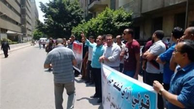 غدا.. المعلمون المغتربون يتظاهرون أمام الوزراء للمطالبة برجوعهم لمحافظاتهم