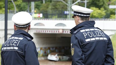 إطلاق نار واحتجاز رهائن بألمانيا 