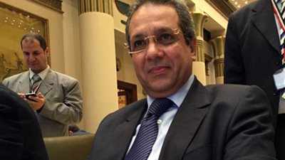 برلماني يُطالب بقانون لفرض خطبة مكتوبة على جميع المساجد  