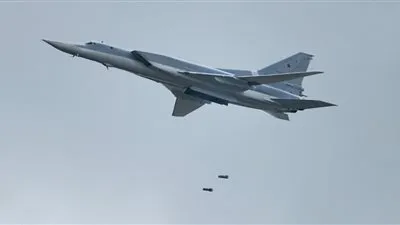 رداً على إسقاط مروحية بتدمر: روسيا أرسلت قاذفات قنابل لسوريا لضرب داعش