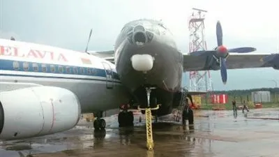بيلاروسيا: صدام بين طائرتي ركاب في مطار 