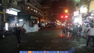 عاجل .. قوات الأمن تطلق قنابل مسيلة للدموع على جماهير بورسعيد