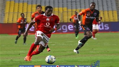 شاهد إيفونا يغني 