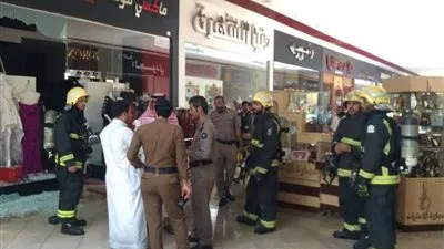 حريق مخزن يخلي متسوقي مجمع تجاري بالدمام
