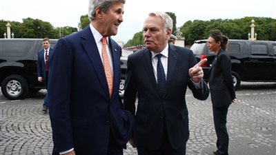 كيري يصل روسيا للقاء 