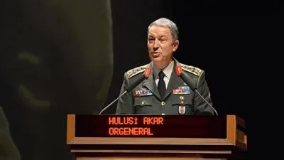 عاجل.. تحرير رئيس هيئة الأركان خلوصي آكار من قبضة الانقلابيين في تركيا