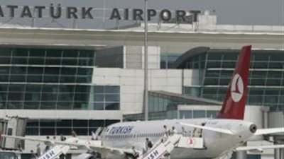 الحكومة التركية تسيطر على مطار أتاتورك