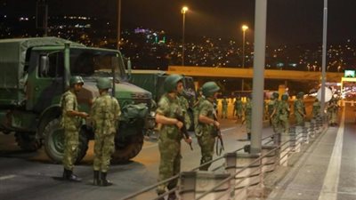 أمريكا وبريطانيا تحظران السفر إلى تركيا