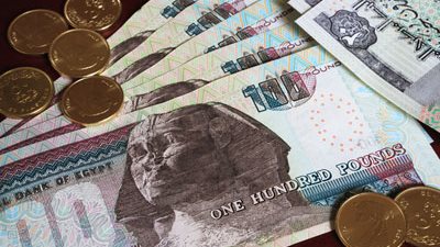 بلومبرج: اقتصاد مصر يتراجع إلى المركز الثالث بعد نيجيريا وجنوب أفريقيا