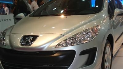 فرنسا تبيع مليون سيارة في أوروبا  