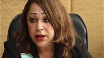 مني عمر: الوصول إلى عملة 