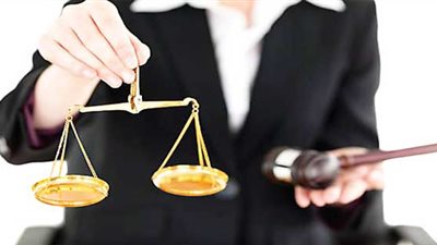 4 عناصر هامة تحرم المرأة من المناصب القيادية