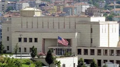 القنصلية الأمريكية في اسطنبول تنصح رعاياها بالابتعاد خشية احتجاجات