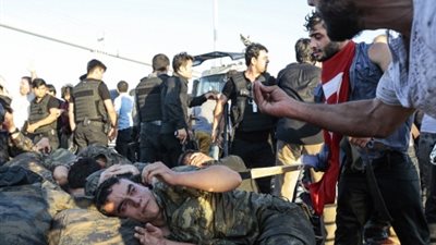 محكمة تركية تقرر سجن قائد القوات الجوية السابق و27 جنرالا آخرين على ذمة التحقيق 