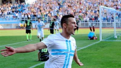 النصر السعودي يتعاقد مع توميتشاك رسميًا لمدة عامين