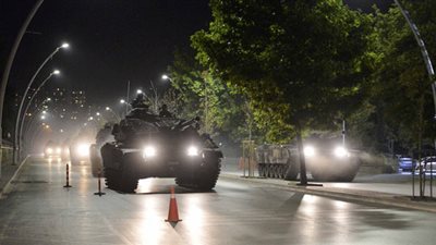 الكشف عن قاعدة جوية جديدة استخدمها الانقلابيون في قصف مواقع بأنقرة