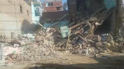 إصابة 5 مواطنين إثر انهيار شرفة منزل بالإسكندرية