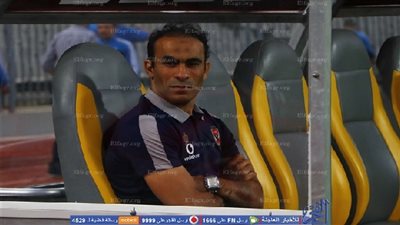 رئيس الأهلي يصب غضبه على عبد الحفيظ