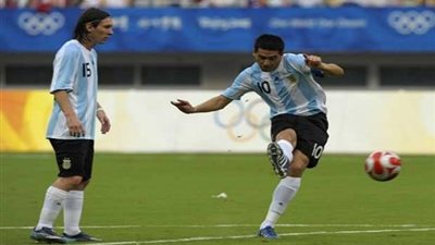 مارادونا يطالب بعودة لاعب معتزل لملاعب الأرجنتين