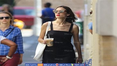 إليكسا شونج تتألق بإطلالة سوداء قصيرة في شوارع نيويورك (صور)