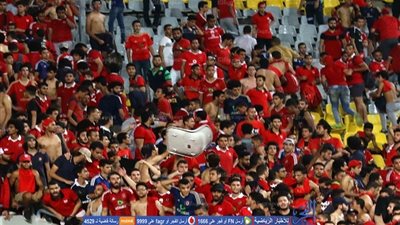 إخلاء سبيل 18مشجعا من جماهير الأهلي بكفالة وتجديد حبس 61 آخرين 