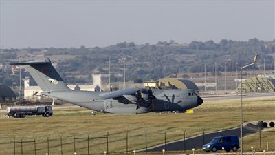 عاجل.. الطيران التركي يلاحق سفينتين قرب حدود اليونان