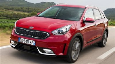 كيا نيرو 2017 تنافس تويوتا بريوس في أوروبا بسعر أرخص